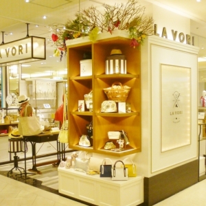 ファッション雑貨を扱うLA VORI(ラ ヴォーリ)の1号店がオープン